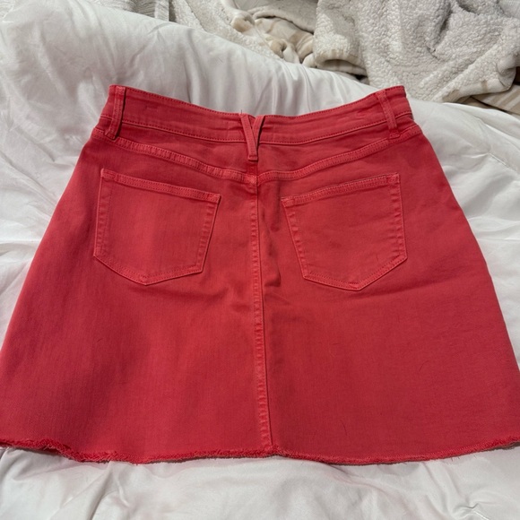 Vineyard vines Jean red skirt. NWT - Picture 3 of 7